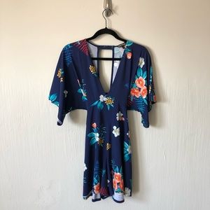 Express tropical navy romper like new